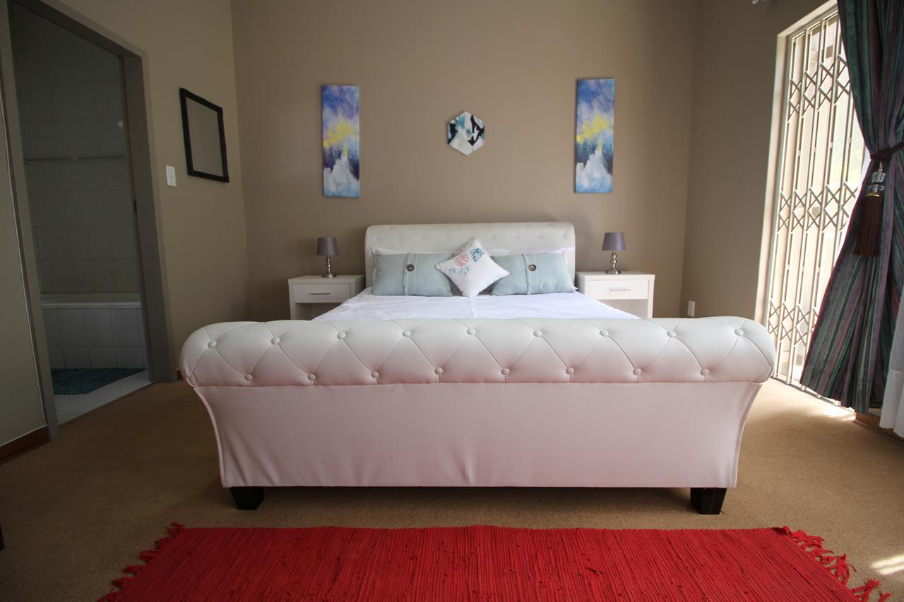 Waterfall Guesthouse Midrand Ngoại thất bức ảnh